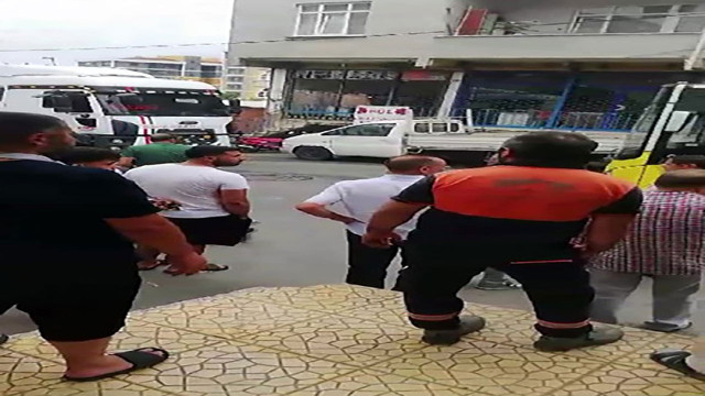 Pendik'te korkunç kaza! Yaşlı kadın beton mikserinin altında kaldı - Resim: 0