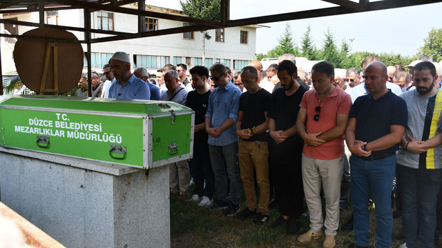 TV100'ün hayatını kaybeden kurgu şefi Serpil Yıldırım defnedildi: Organları 7 kişiye can oldu - Resim: 0