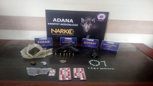 Adana'da büyük uyuşturucu vurgunu! 969 uyuşturucu hap ele geçirildi - Resim: 0