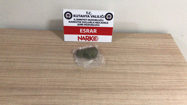 Kütahya'da uyuşturucu tacirlerine yapılan operasyonda 4 günlük bilanço - Resim: 1