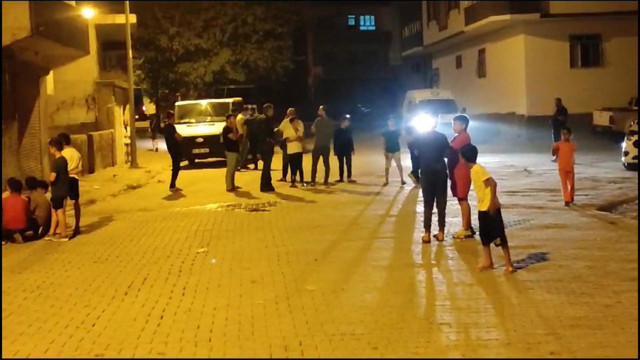 Batman'da minibüsün altında kalan 1 yaşındaki bebek feci şekilde can verdi! - Resim: 0