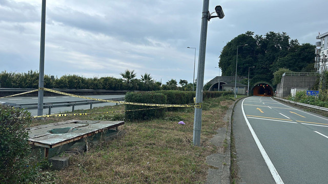 Kaybolan torununu ararken havalandırma çatısından aşağıya düştü, hayatını kaybetti! - Resim: 0