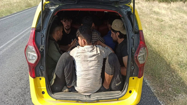 Kaçak göçmenlere geçit verilmiyor! Edirne'de 29 düzensiz göçmen yakalandı - Resim: 0