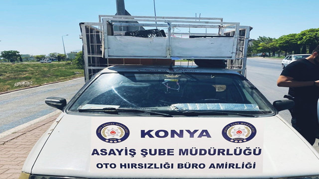 Konya'da otomobil hırsızlarına operasyon! 4 aracı çalıp kameralara yakalandılar - Resim: 1