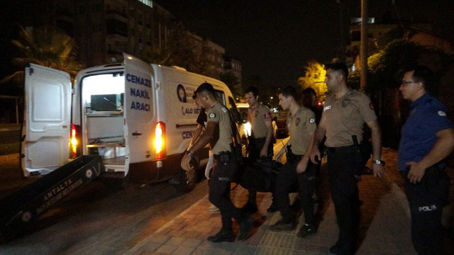 Antalya'da boş arazide erkek cesedini görenler polise koştu! - Resim: 1