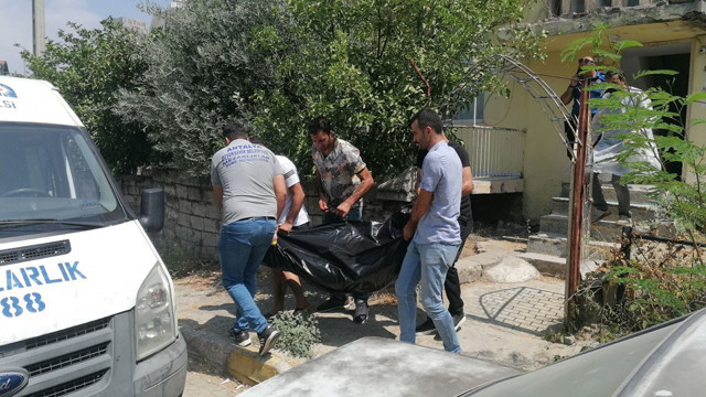 Bekar evinde kalan otel çalışanı yatağında ölü bulundu! Evinden uyuşturucu çıktı - Resim: 1