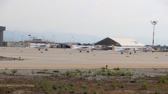 Aydın'da faciadan dönüldü! Eğitim uçağı düştü: 2 yaralı - Resim: 0