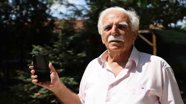 Cami hırsızı pişman oldu! Çaldığı telefonu geri getirdi - Resim: 1