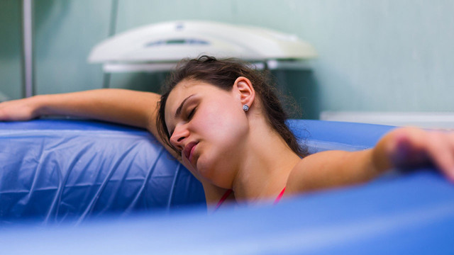 Uzmanlar anne adaylarına açıkladı! İşte suda doğum ile ilgili bilinmeyenler - Resim: 2