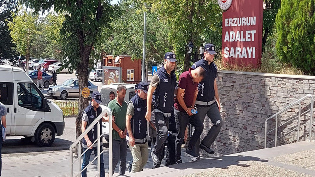 Erzurum'da göçmen kaçakçıları polisten kaçamadı! - Resim: 0