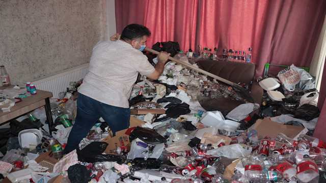 Kayseri'de ev sahibi kiracısının bıraktığı çöp evi görünce şok oldu! - Resim: 0