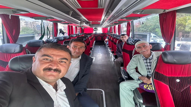 2 ay önce Hac görevi için kutsal topraklara giden yaşlı adamdan haber alınamıyor! "Orada Arafat tepesinde kayboldu" - Resim: 0