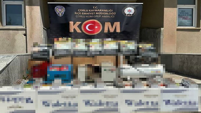 Tekirdağ'da 13 adrese kaçak sigara operasyonu! Yüzbinlerce kaçak sigara ele geçirildi - Resim: 1