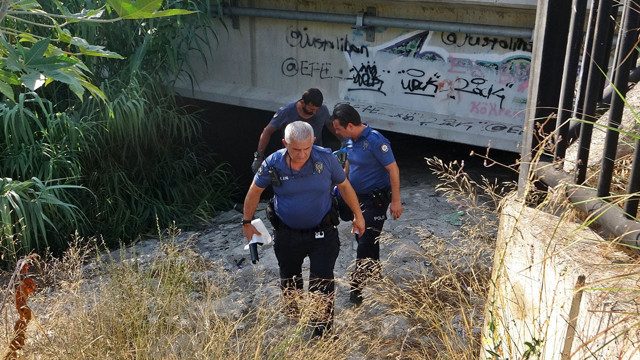 Antalya'da su altından madeni para çıkartan şahıs çayda bulduğuyla herkesi şaşırttı! - Resim: 2