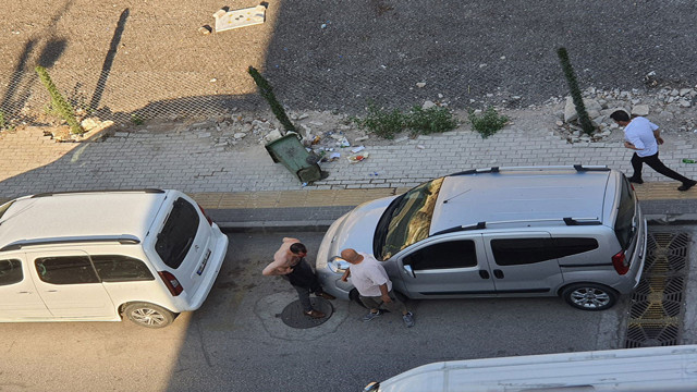 Bursa'da alkollü grubun park kavgasında kan aktı! Silahların karıştığı kavgada 3 kişi yaralandı - Resim: 0