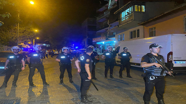 Husumetli akrabalar sokak ortasında birbirine girdi!  1’i ağır 5 kişi yaralandı - Resim: 0