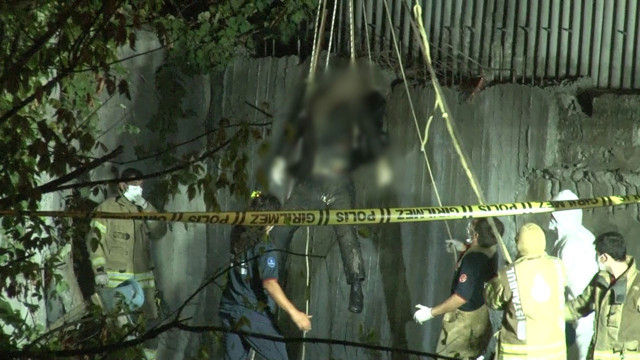 Bağcılar'da bir grup genç oynadıkları arsada dehşeti yaşadı! Kuyuda çürümüş ceset buldular - Resim: 0