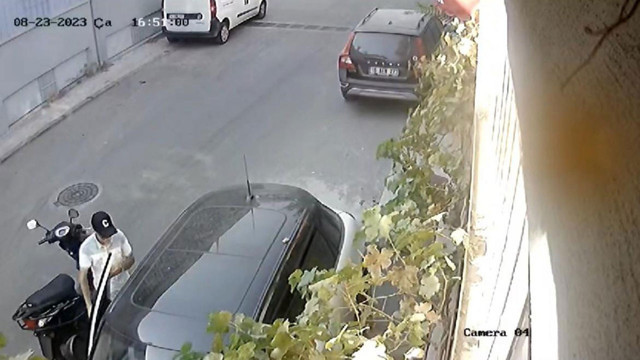 Babasından emanet aldığı 4 bin doları saniyeler içinde çaldırdı! - Resim: 1