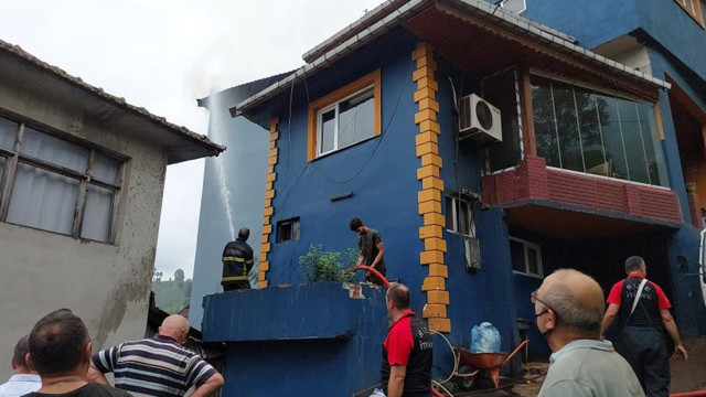 Rize'de çay fabrikasında yangın: 1 kişi hastanelik oldu - Resim: 1