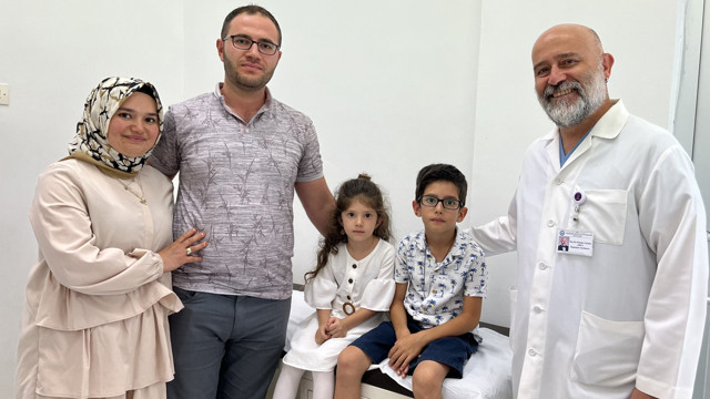 8 yıldır günde en az 20 kere kusuyordu! Doktor doktor gezen çocuk sonunda şifa buldu - Resim: 0