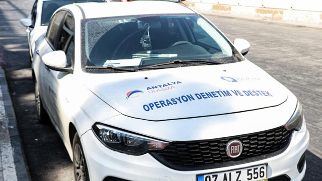 Toplu ulaşım kart dolum cihazından para toplayan 2 personele hırsızlık şoku - Resim: 1