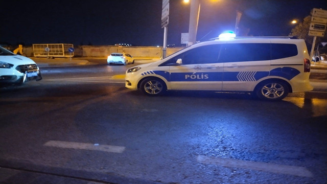 Sultanbeyli'de borçlu dehşeti! Pompalı tüfekle arabasını tarayıp darp ettiler - Resim: 1