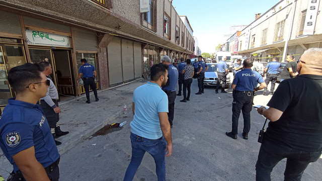 Konya'da iş yeri açan sığınmacıların bıçaklı kavgasında 8 kişi yaralandı! - Resim: 1