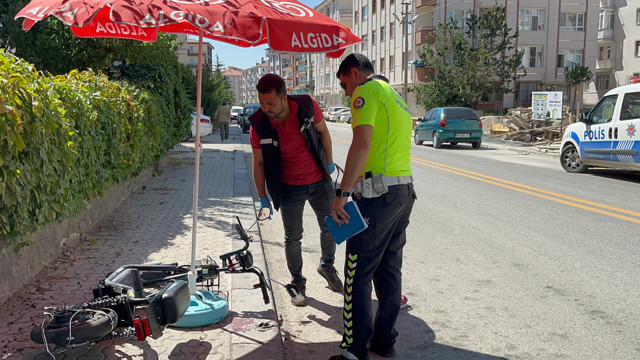 Ankara'da belediye otobüsü 9 ve 11 yaşlarındaki 2 çocuğa çarptı - Resim: 1