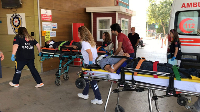 Bursa'da yamaca çarpıp yan yatan otomobil hurdaya döndü! 5 kişi yaralandı - Resim: 2