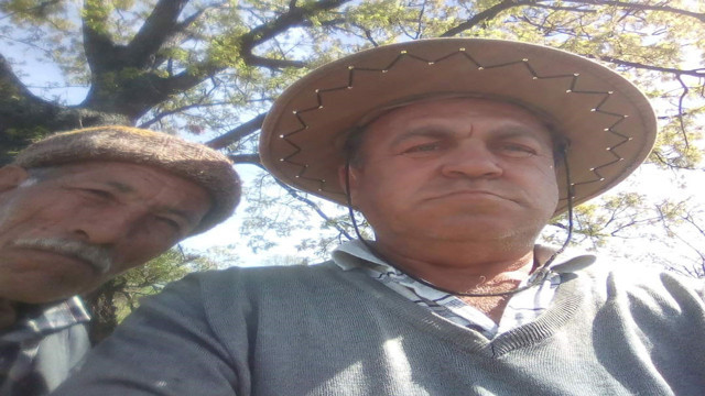 Çanakkale'de kamyon şarampole yuvarlandı, sürücü feci şekilde can verdi - Resim: 1