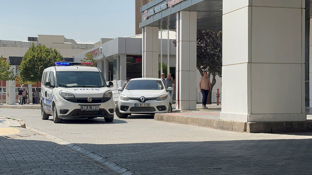 Elazığ'da husumetli kavgasında ilginç yaralama! Bıçakların çekildiği kavgada kızgın yağ döktü - Resim: 0