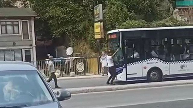 Karabük'te kafaları karıştıran kaza! Bu defa yaya, otobüse çarptı - Resim: 0