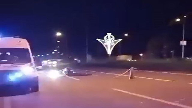 Rize'de karşıdan karşıya geçmeye çalışan tır sürücüsüne otomobil çarptı! - Resim: 0