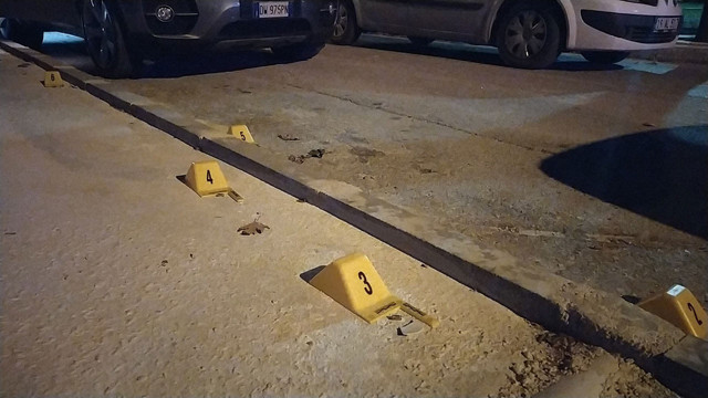 Çorum'da park halindeki otomobile kurşun yağdırdılar! - Resim: 0