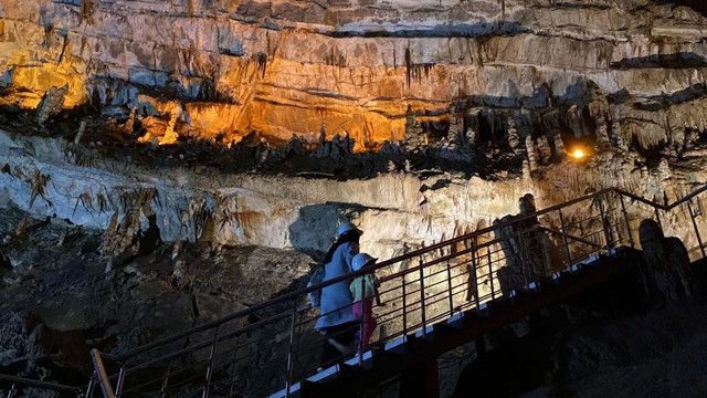 Zonguldak'ta 3.5 milyon yıllık mağara turistlerin göz bebeği oldu! Ziyaretçi rekoru kırdı - Resim: 1