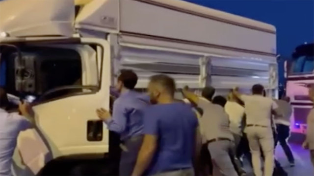 Çatalca'da zincirleme kaza! Araçların birbirine girdiği kazada 3 çocuk hayatını kaybetti - Resim: 0