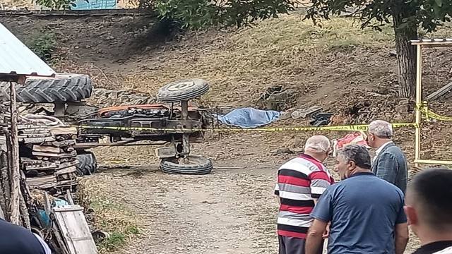 Kastamonu'da korkunç kaza! 5 metre yükseklikten traktörle düşen kadın sürücü can verdi - Resim: 1