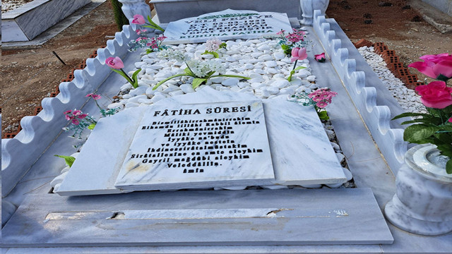 Batı Trakya'da çirkin saldırı! Müslüman mezarlıklarını tahrip ettiler - Resim: 2