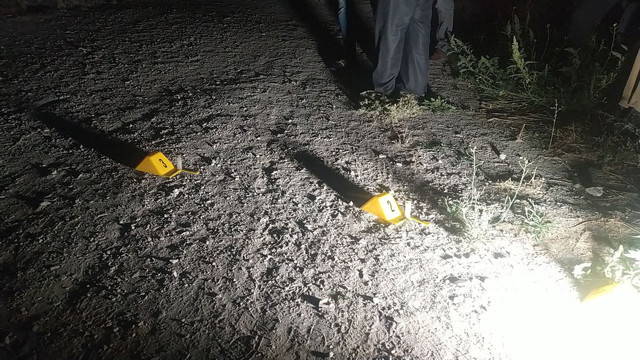 Çorum'da park halindeki biçerdöveri pompalı tüfekle kurşunladılar! - Resim: 2