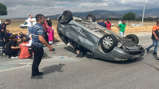 Amasya'da acı kaza! otomobil ve hafif ticari araç birbirine girdi: 1 çocuk öldü, 8 kişi yaralandı - Resim: 1