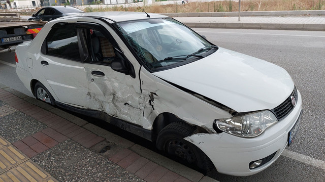 Samsun'da korkunç kaza! Hızını alamayan araçlar kavşakta çarpıştı - Resim: 0