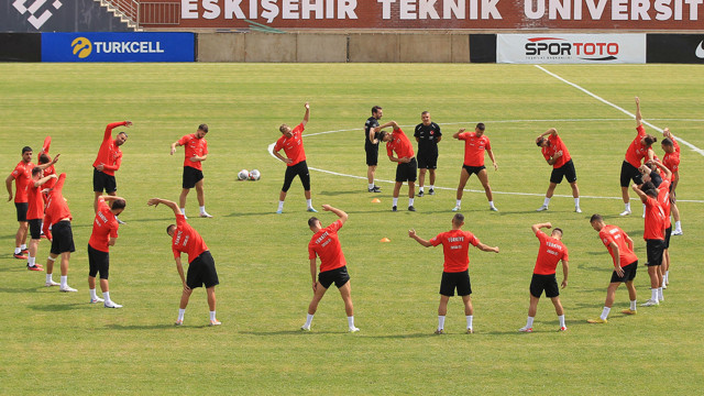 Türkiye-Ermenistan maçı öncesi konuşan Mehmet Büyükekşi'den "forma" çağrısı - Resim: 0