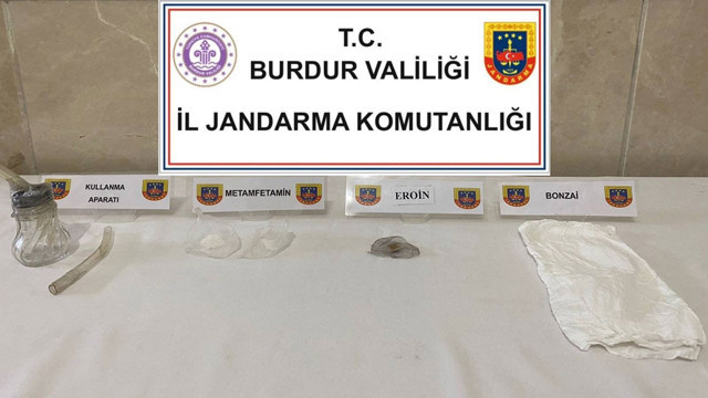 Burdur'da jandarma ekiplerinden uyuşturucu operasyonu! 7 kişi gözaltına alındı - Resim: 1