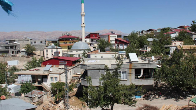 Yetkilileri alarma geçiren olay! Sahibini ısıran at kuduz çıktı, köy 6 ay süreyle karantinaya alındı - Resim: 2