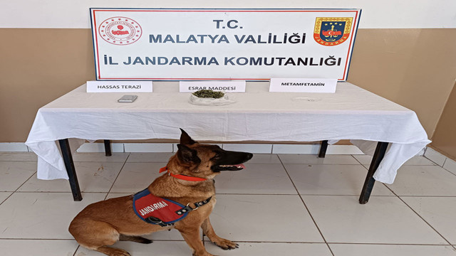Malatya'da jandarma ekipleri uyuşturucu tacirlerine göz açtırmadı! 21 kişi gözaltına alındı - Resim: 1