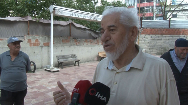 Namaza gittikleri camide avluya bırakılmış 3 günlük bebek buldular! - Resim: 2