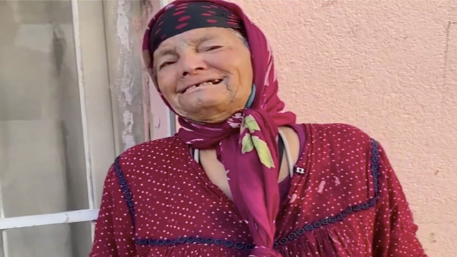 Emekleri gözünün önünde alev alev yandı! Yangını izleyen yaşlı kadın gözyaşlarını tutamadı - Resim: 1