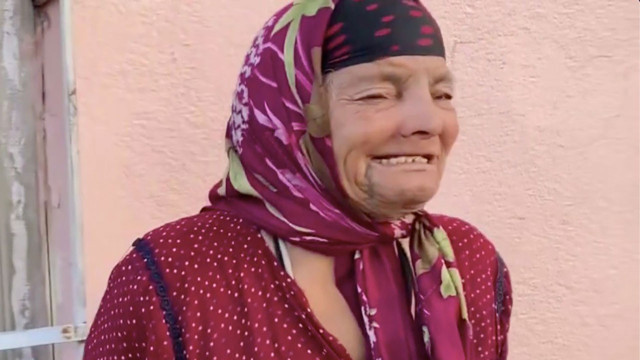 Emekleri gözünün önünde alev alev yandı! Yangını izleyen yaşlı kadın gözyaşlarını tutamadı - Resim: 3