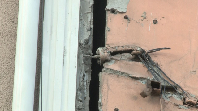 Arnavutköy’de hafriyat alımı esnasında bina kaydı - Resim: 0