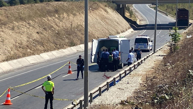 Kocaeli'de acı kaza! Hafriyat kamyonuyla çarpışan motosiklet sürücüsü can verdi - Resim: 3